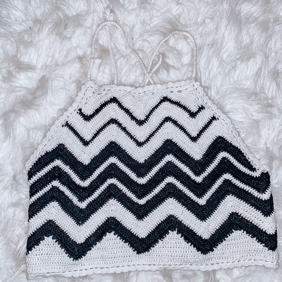 H&M Tops - Open back halter top